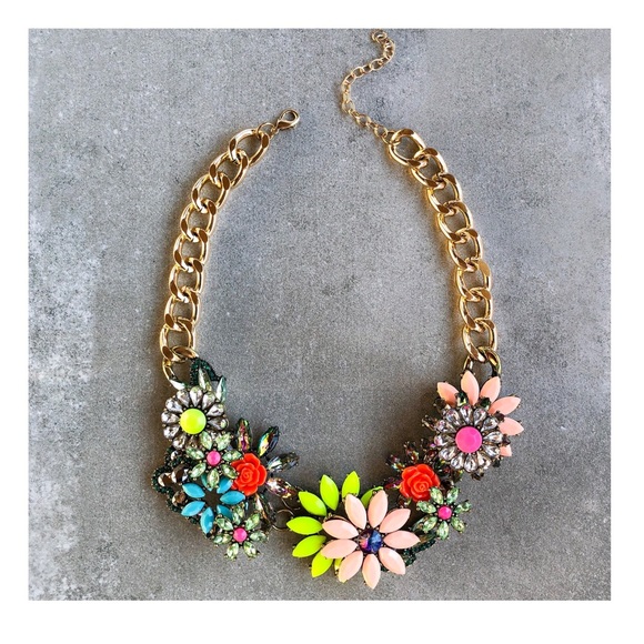 Zara Jewelry - Neon Pastel Statement Necklace